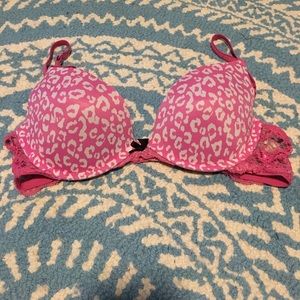 PRICE DROP ⬇️❗️PINK VS Push-Up Bra
